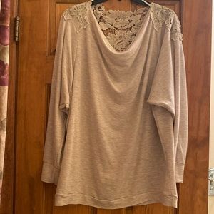 Lace back,drape front,soft top